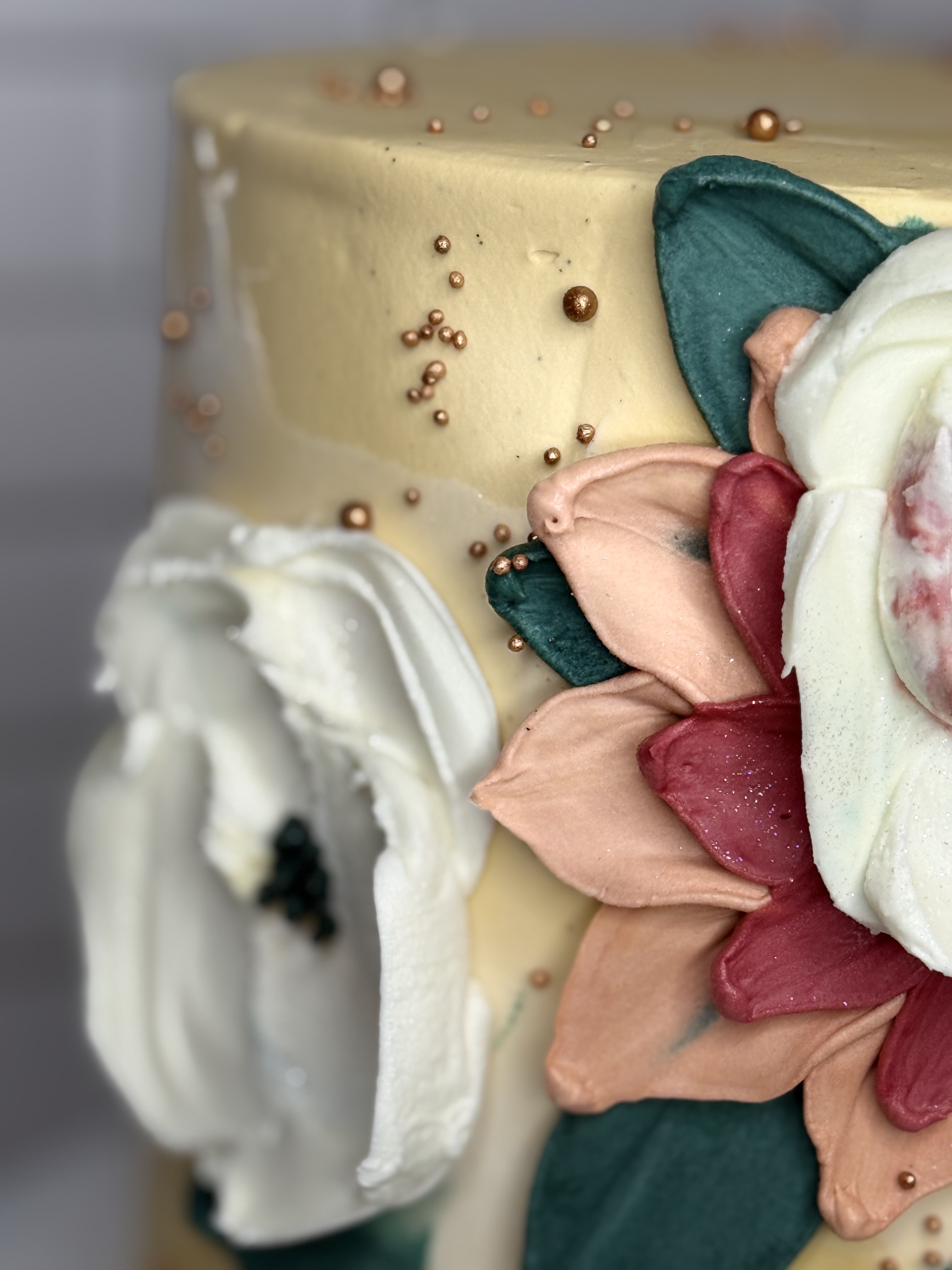 Custom cake detail by Yodith's Cakery